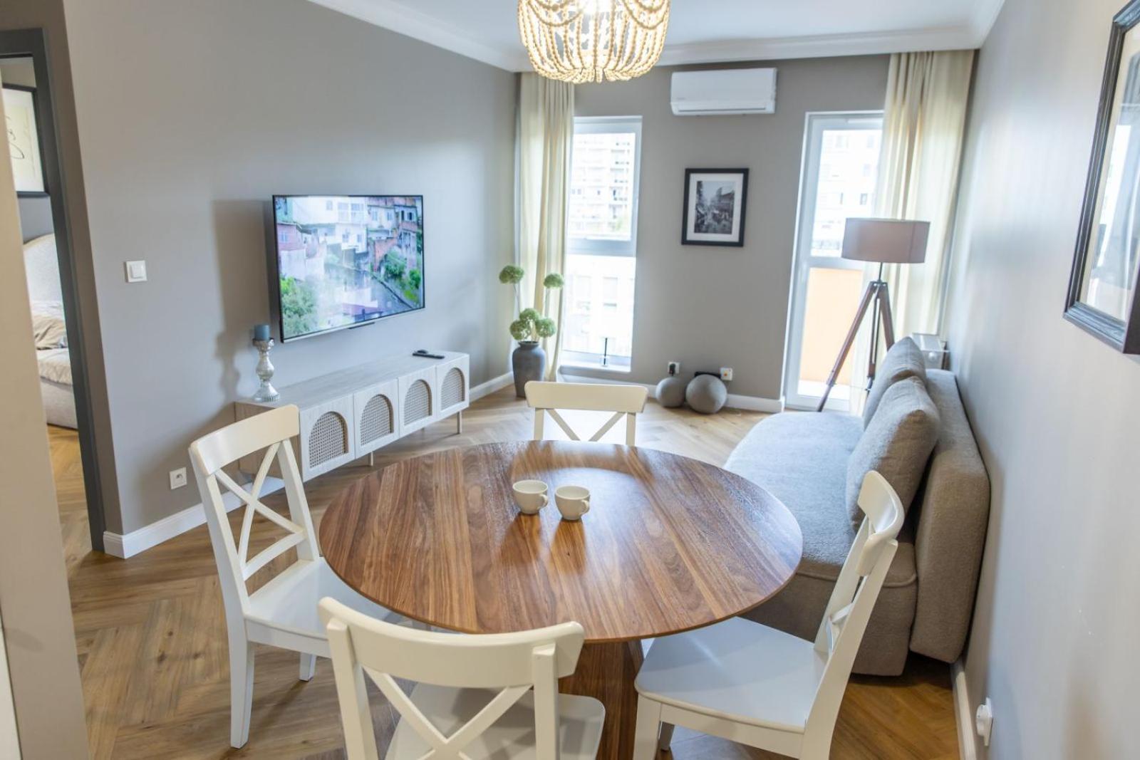Solar Apartments I Stare Miasto 10Min I Priv Parking Free I Winda I Balkon Torun Luaran gambar