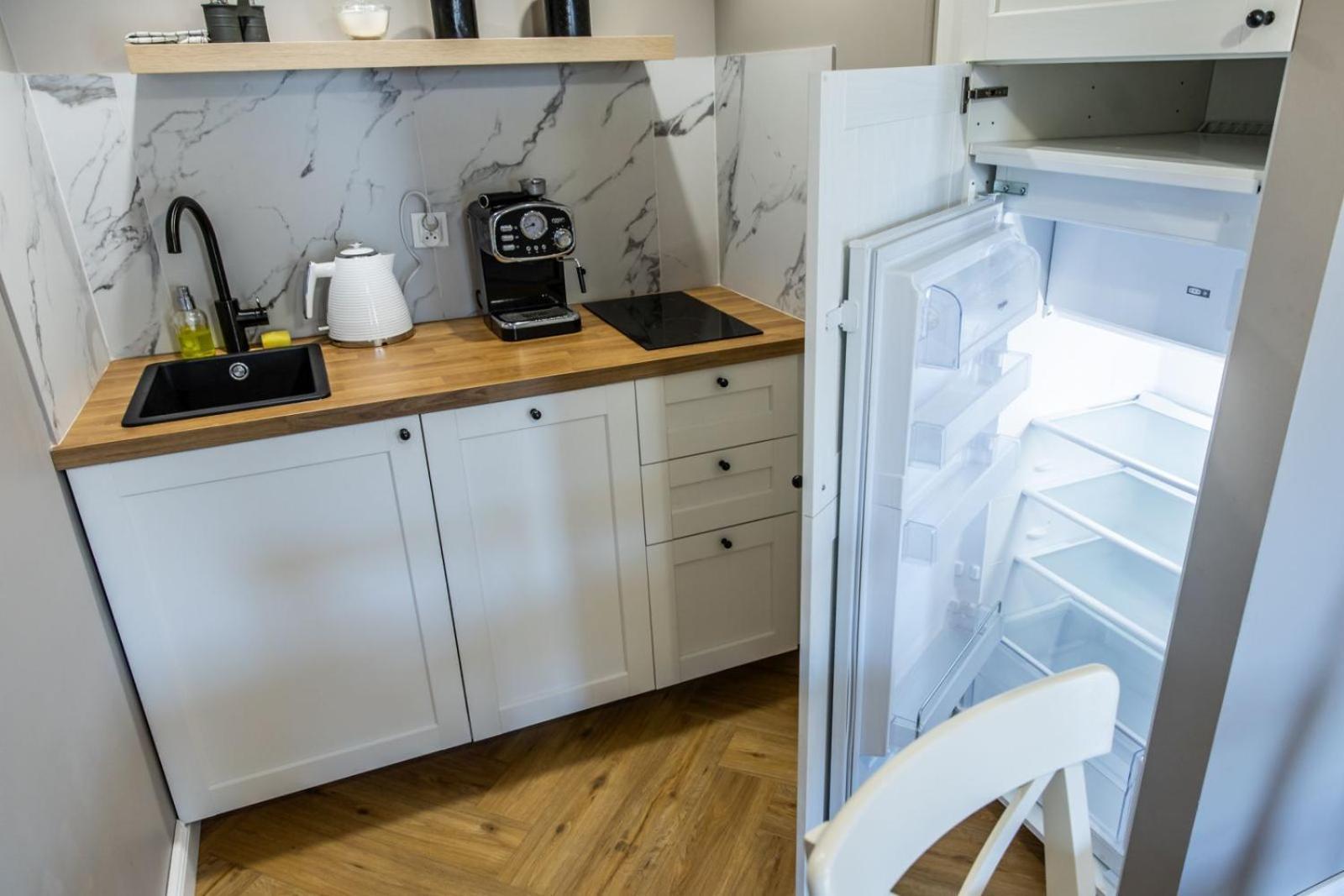 Solar Apartments I Stare Miasto 10Min I Priv Parking Free I Winda I Balkon Torun Luaran gambar