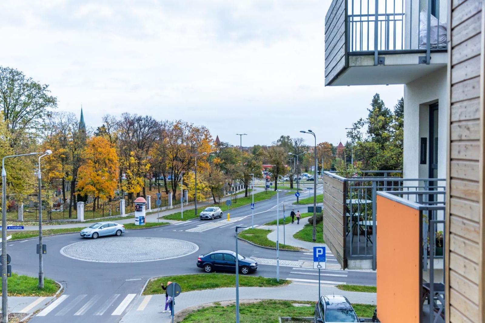 Solar Apartments I Stare Miasto 10Min I Priv Parking Free I Winda I Balkon Torun Luaran gambar